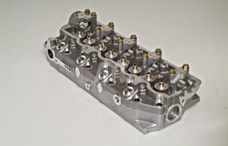 Головка блока цилиндров MITSUBISHI 2.5 TD AMC 908512