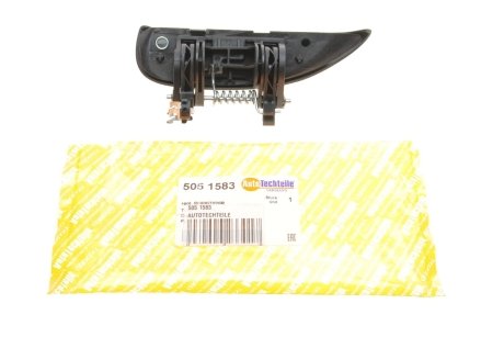 Ручка дверей, правая AUTOTECHTEILE 505 1583