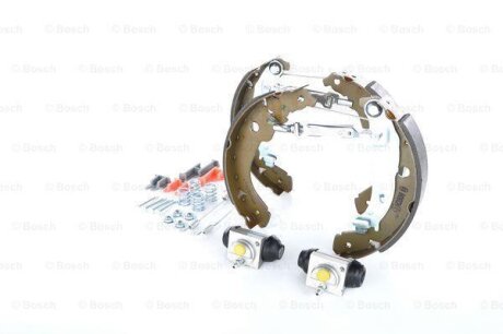К-кт гальм.барабана (колодки, циліндр, пружини) BOSCH 0204114193