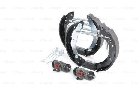 К-кт гальм.барабана (колодки, циліндр, пружини) BOSCH 0204114628