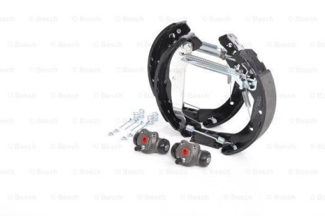 К-кт гальм.барабана (колодки, циліндр, пружини) BOSCH 0204114633