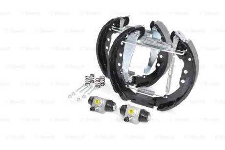 К-кт гальм.барабана (колодки, циліндр, пружини) BOSCH 0204114634
