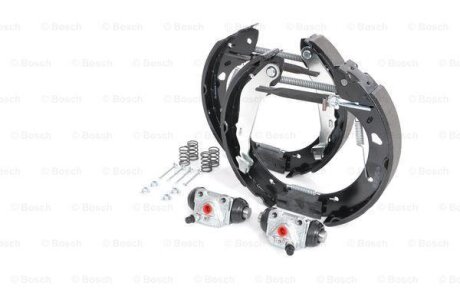 К-кт гальм.барабана (колодки, циліндр, пружини) BOSCH 0204114638