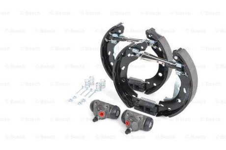 К-кт гальм.барабана (колодки, циліндр, пружини) BOSCH 0204114649