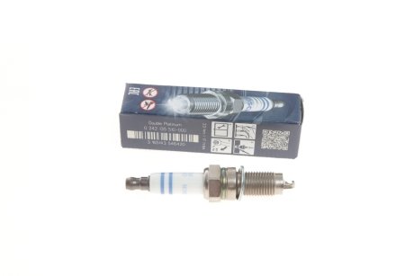 СВЕЧКА YR7LPP332W PLATIN BOSCH 0 242 135 510