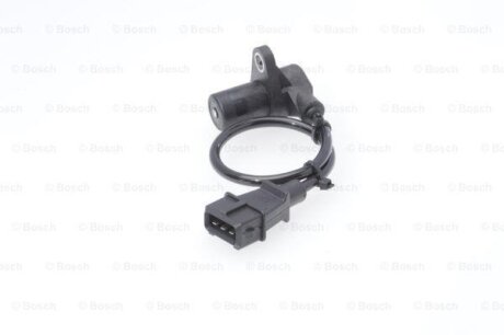 Датчик положення колінчастого вала BOSCH 0261210152