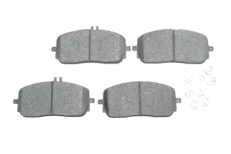 Колодки тормозные дисковые (комплект 4 шт.) BOSCH 0986424888