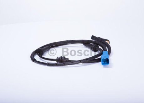 Датчик ABS BOSCH 0986594597