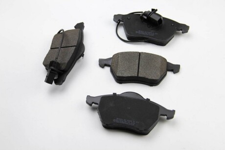 Тормозные колодки пер. Passat B5/Audi A4/A6 00-05 BREMSI BP3071