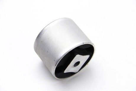 Подушка(опора) двигателя задняя Vito (638) OM611 99-03 BSG BSG 60-700-153
