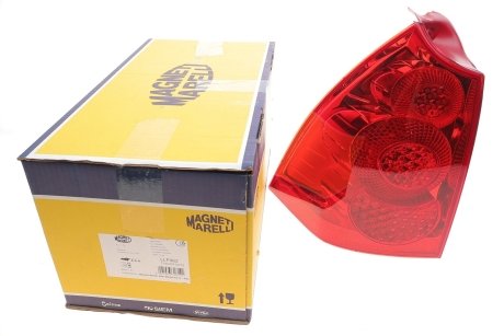 Задний фонарь левый MAGNETI MARELLI 714025710702