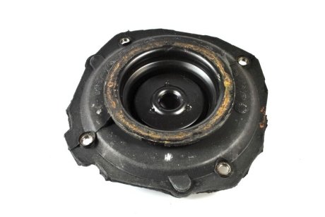 Опора амортизатора MAGNUM TECHNOLOGY A7R006MT