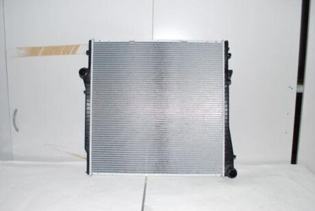 Радіатор двигуна THERMOTEC D7B008TT