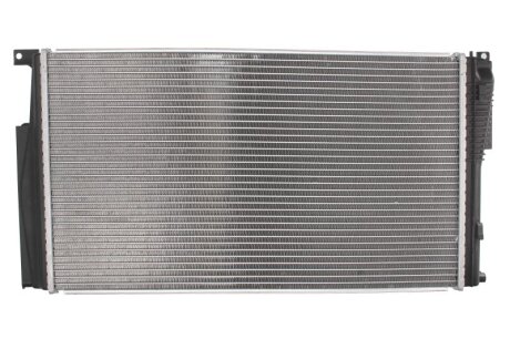 Радіатор двигуна THERMOTEC D7B023TT