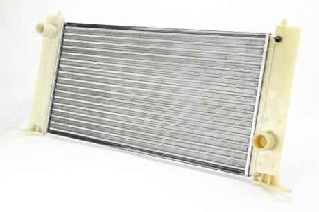 Радіатор двигуна THERMOTEC D7F030TT