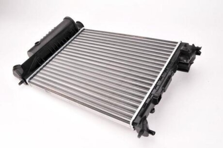 Радіатор двигуна THERMOTEC D7P041TT