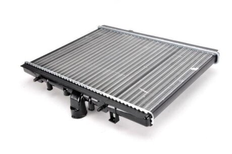 Радіатор двигуна THERMOTEC D7P045TT