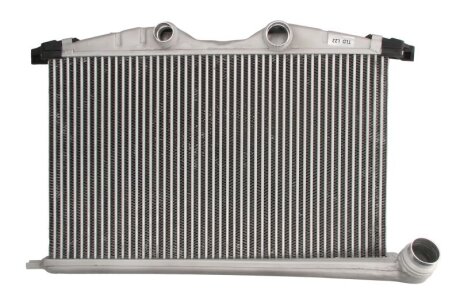 Інтеркулер THERMOTEC DAC021TT