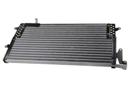 Радіатор кондиціонера THERMOTEC KTT110002