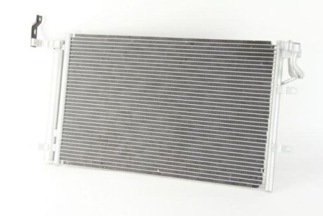 Радіатор кондиціонера THERMOTEC KTT110054