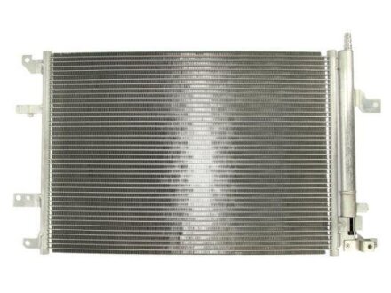 Радіатор кондиціонера THERMOTEC KTT110245