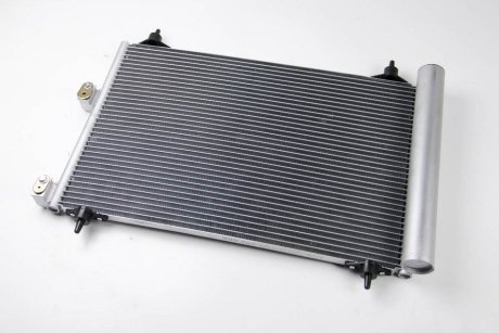 Радіатор кондиціонера THERMOTEC KTT110297