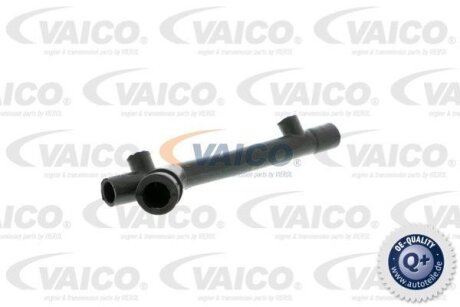 Шланг вентиляції картера двигуна VAICO V301884