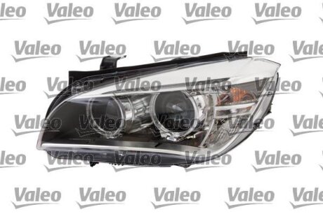 Фара автомобільна Valeo 044949