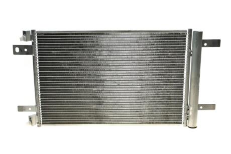 Радіатор кондиціонера Valeo 822550
