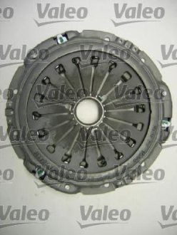 Зчеплення компл. CITROEN/FIAT/PEUGEOT Jumpy/Scudo/Expert "02-06 Valeo 826701